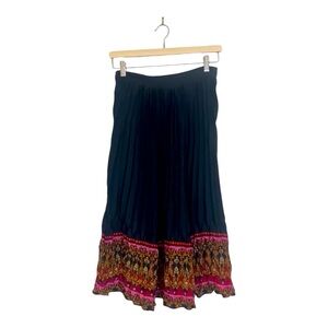 Farm Rio Anthropologie Bohemian Midi Black Pleated Skirt Multicolour Hem Size M